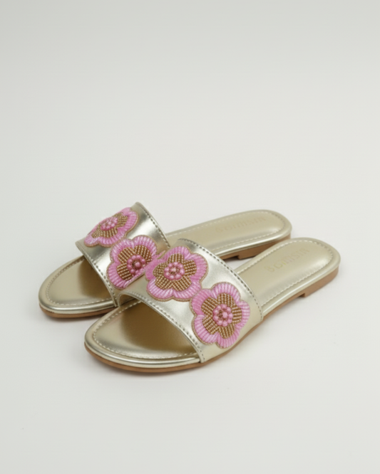 Gulabi Noor Flats